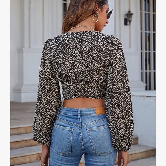 Top - Picture 2 of 4